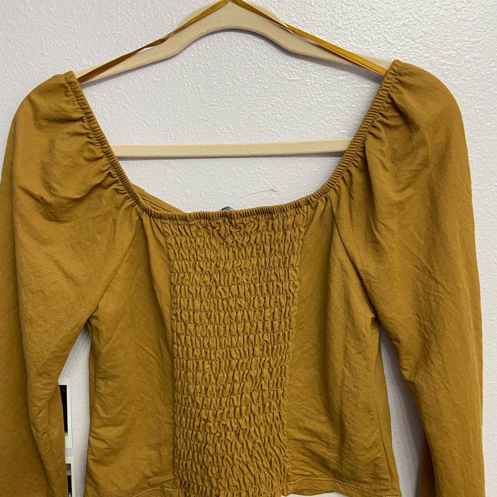 Yellow Square Top - Picture 3 of 3